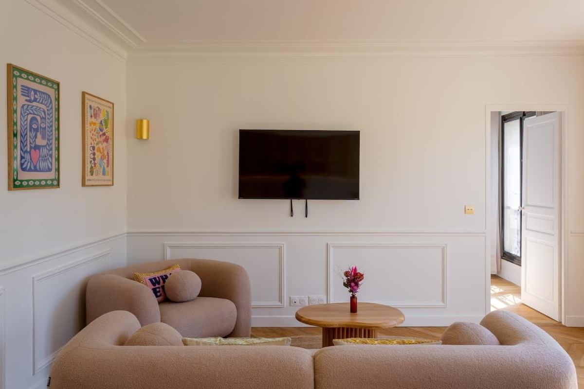 Rive Gauche Light And Elegance Apartment