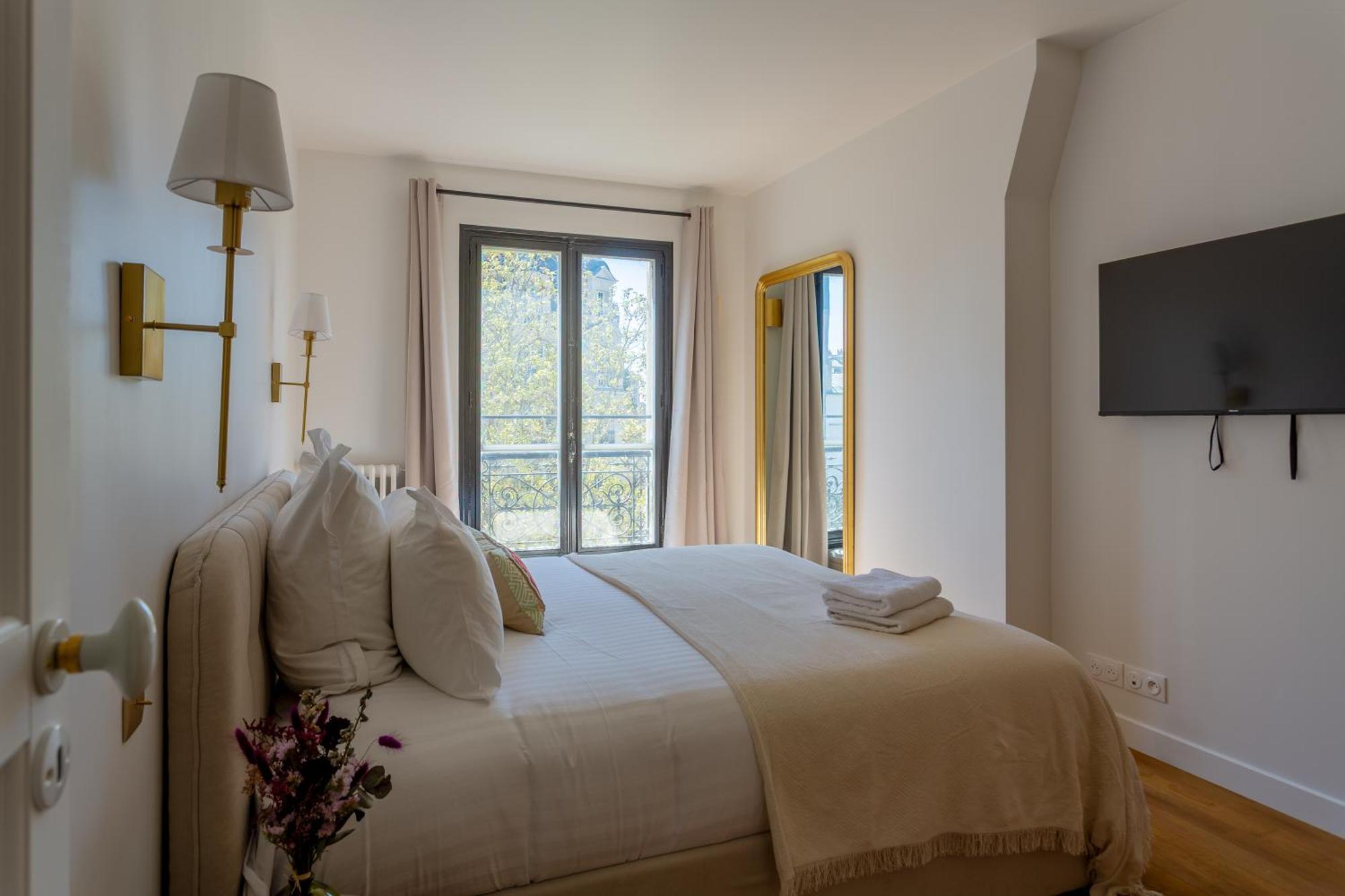 Apartment Rive Gauche Light And Elegance Paris
